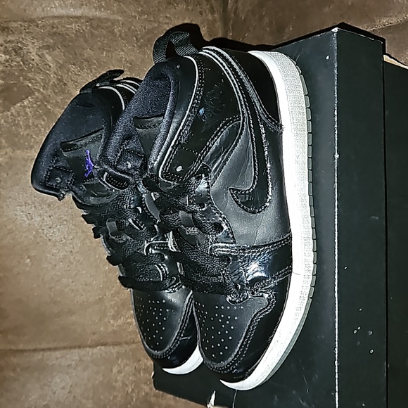 Jordan 1 Mid SE (PS) Sneakers - Picture 5 of 11